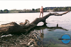 Balancing - Out in Nature