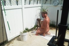 Nude gardening - Nude but not Nude