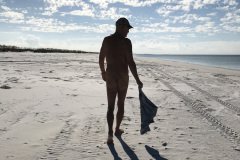 2_Picking-up-trash